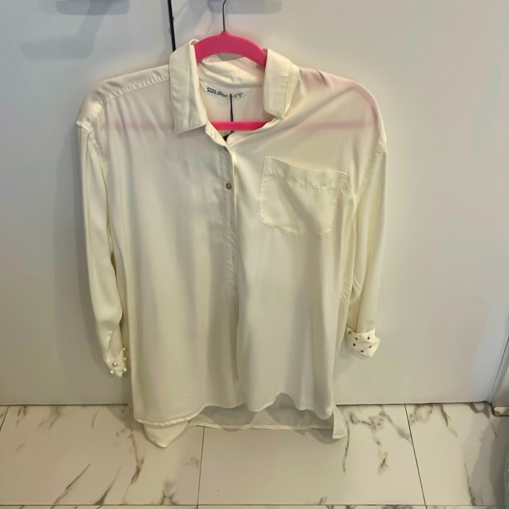 Oversized white shirt